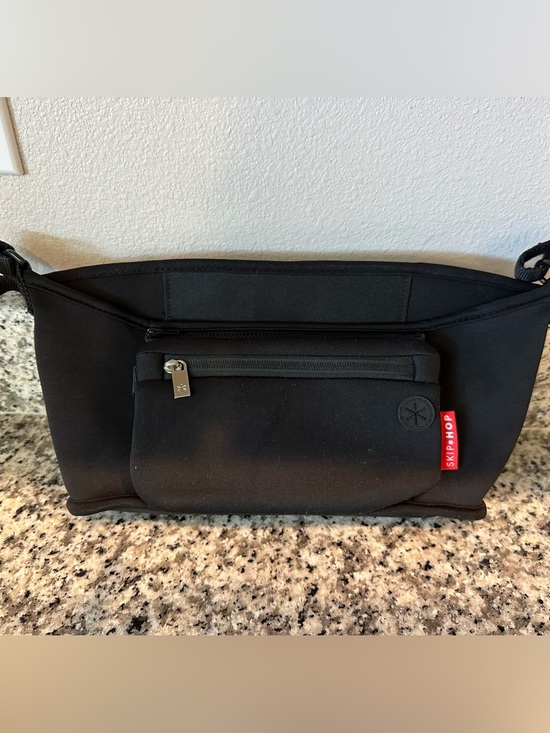 Skip Hop Other - Skip Hop Black Waist Belt Bag with Front Zip Pocket